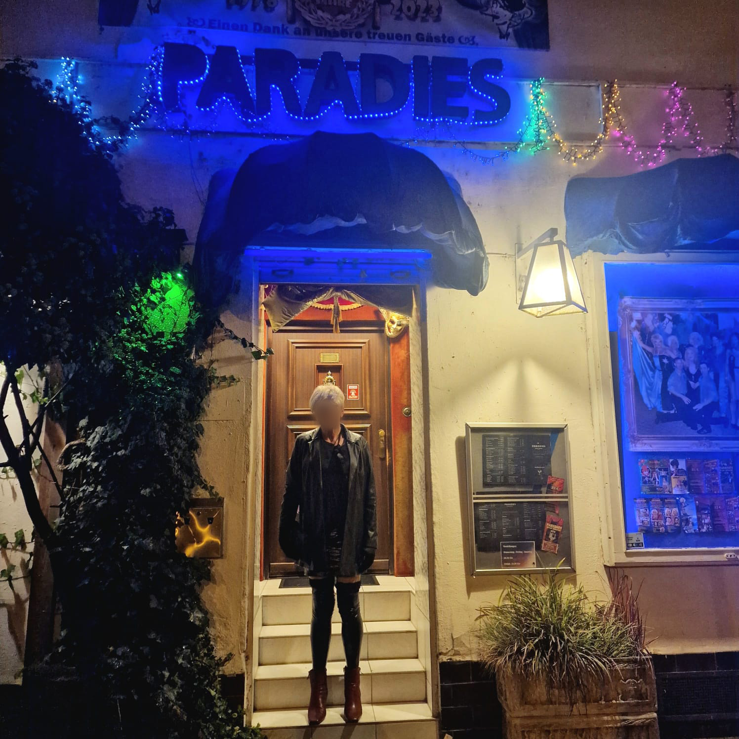 Mit Lady Cora im Paradies Umkleiden